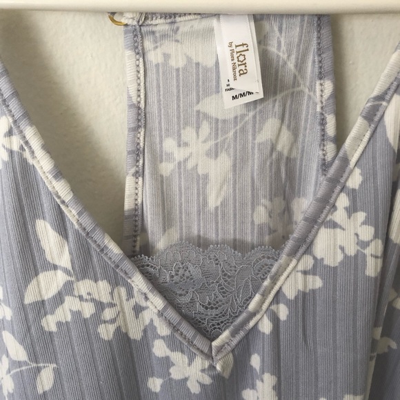 NWT Emilie Floral Camisole & Shorts 2-Piece Pajama Set by Flora Nikrooz - Picture 6 of 9